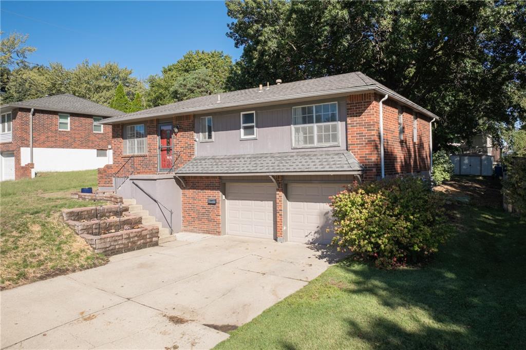 16904 E 35th Terrace Property Photo 1