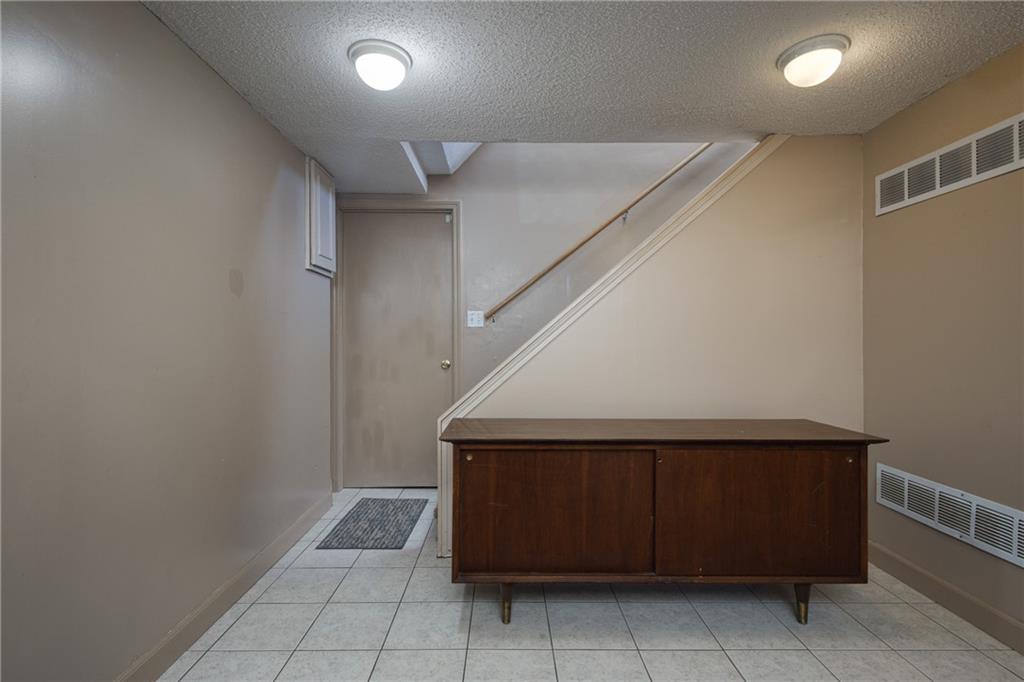 16904 E 35th Terrace Property Photo 28