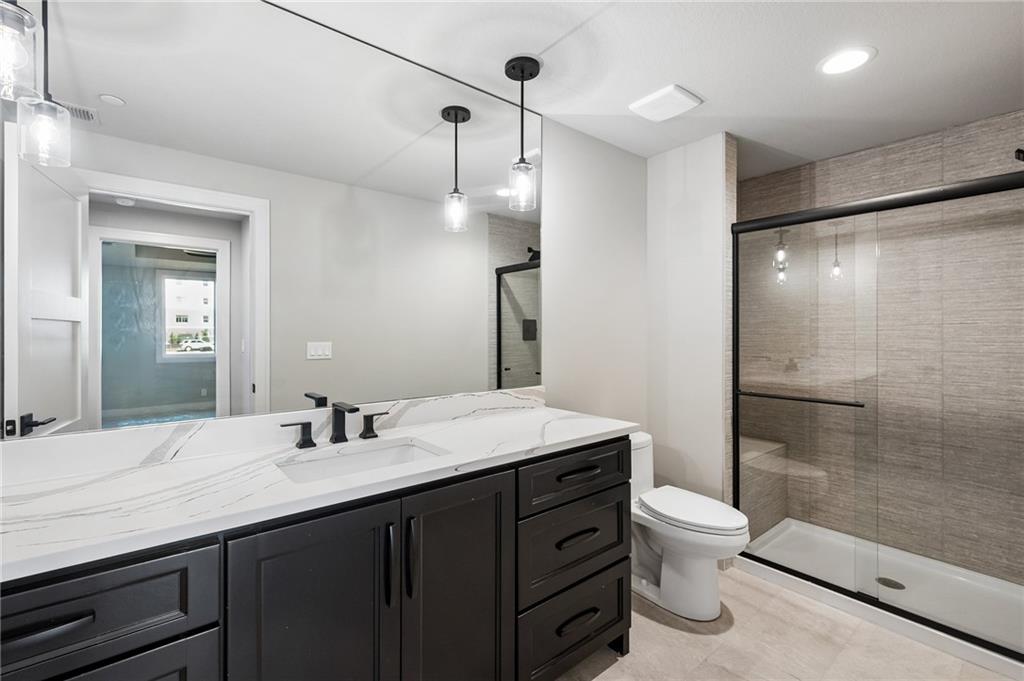13727 Pembroke Lane Property Photo 35