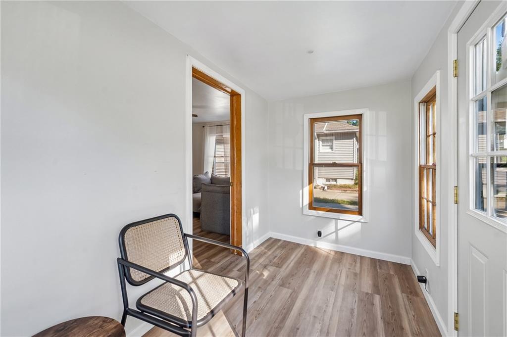 126 S Fairview Avenue Property Photo 3