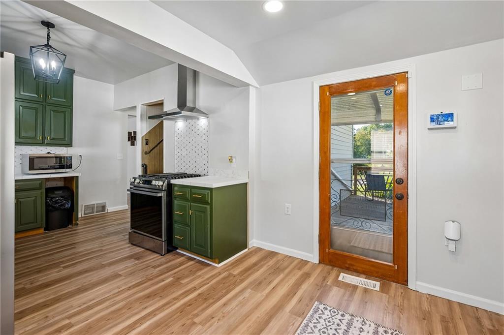 126 S Fairview Avenue Property Photo 10