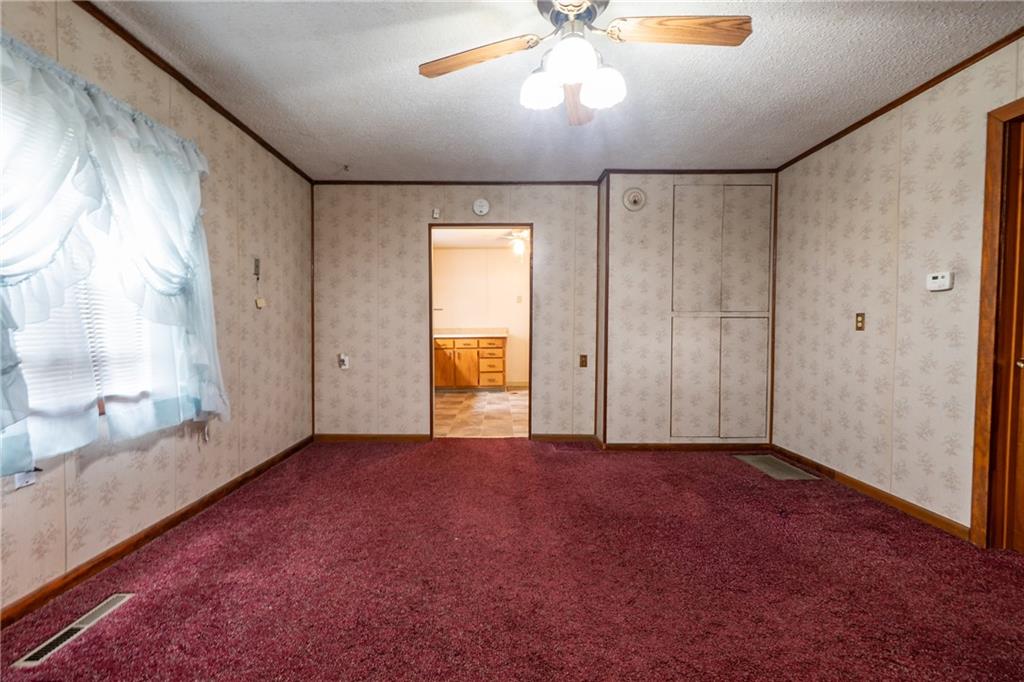 213 S Burns Street Property Photo 3