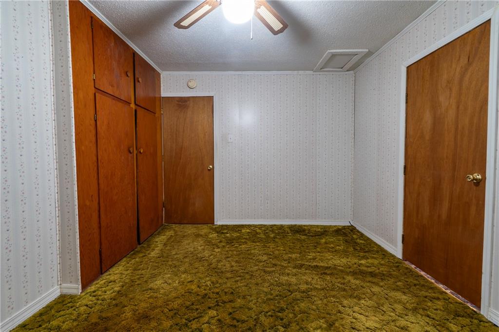 213 S Burns Street Property Photo 11