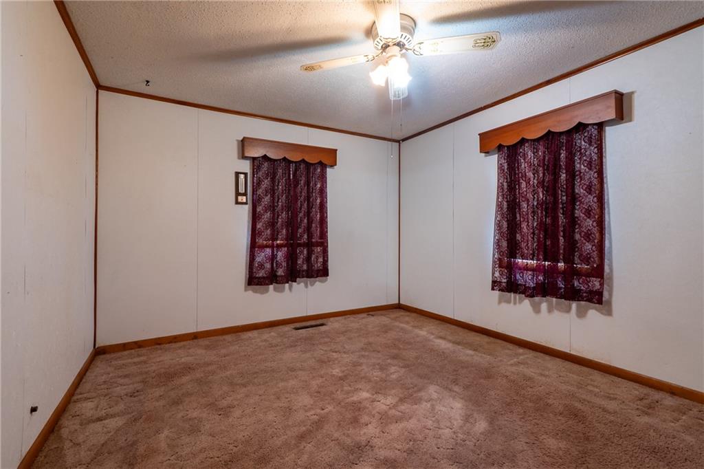 213 S Burns Street Property Photo 16