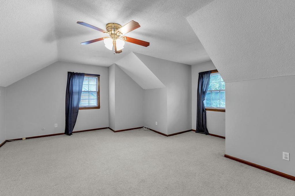 5205 Mockingbird Lane Property Photo 37