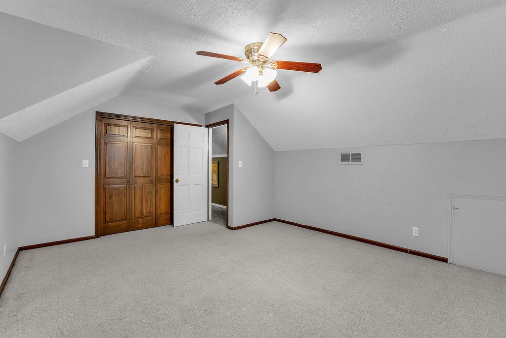 5205 Mockingbird Lane Property Photo 39