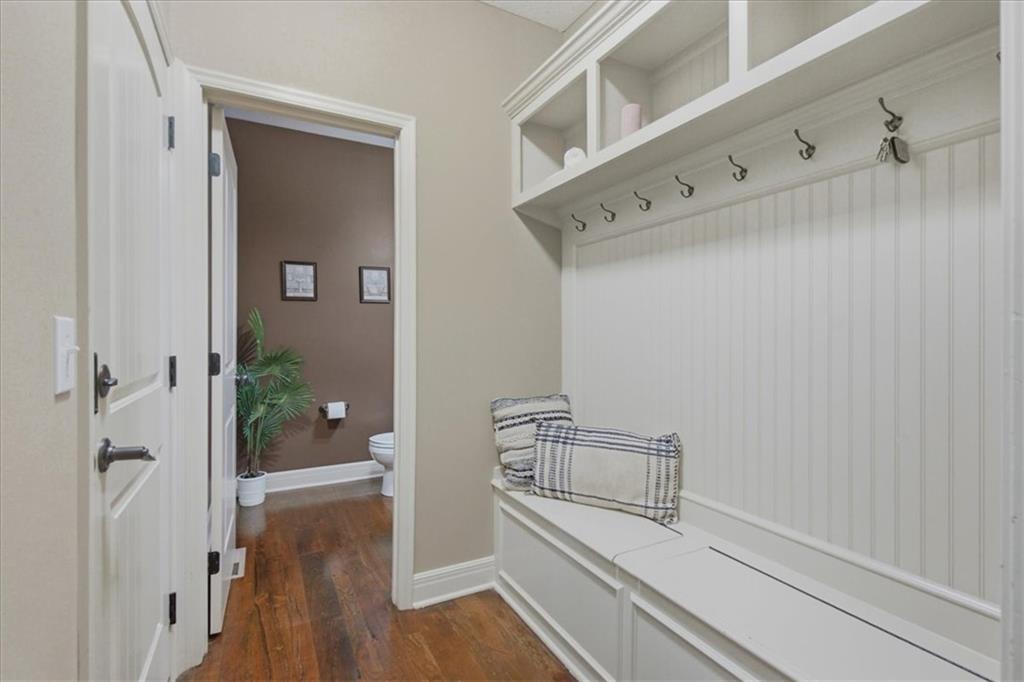 10841 S Hastings Street Property Photo 5