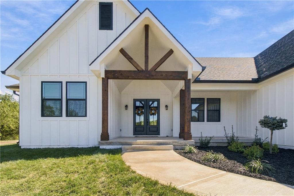 36401 E Bynum Spur Road Property Photo 4
