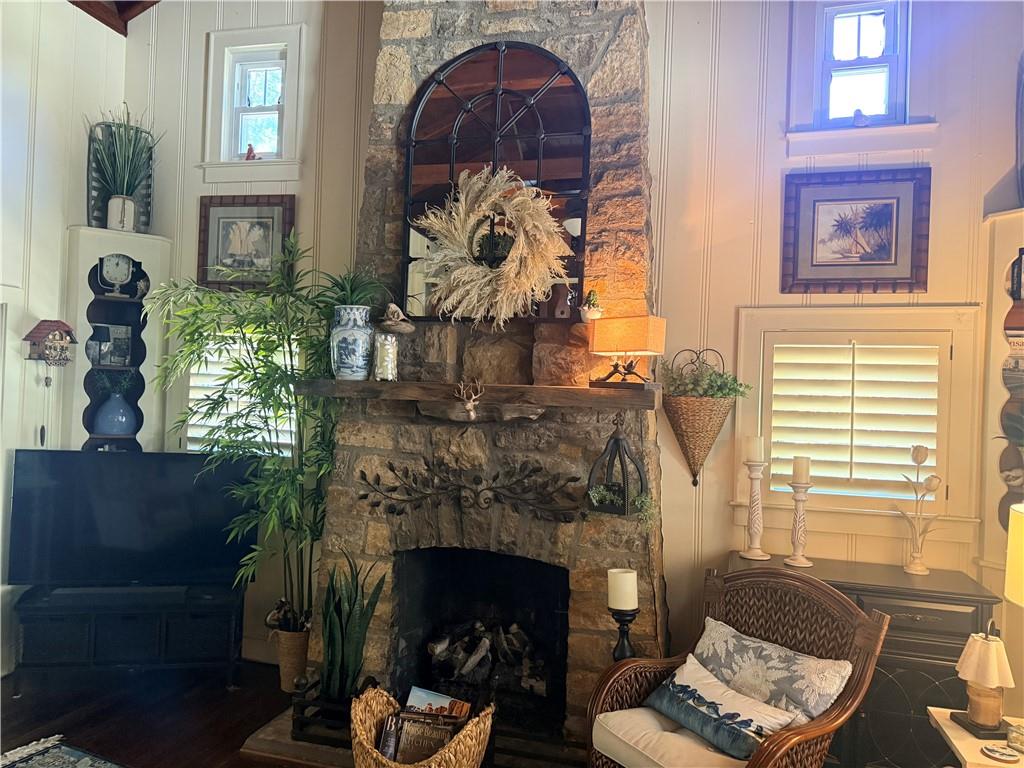 35 Emerald Shore Drive Property Photo 1