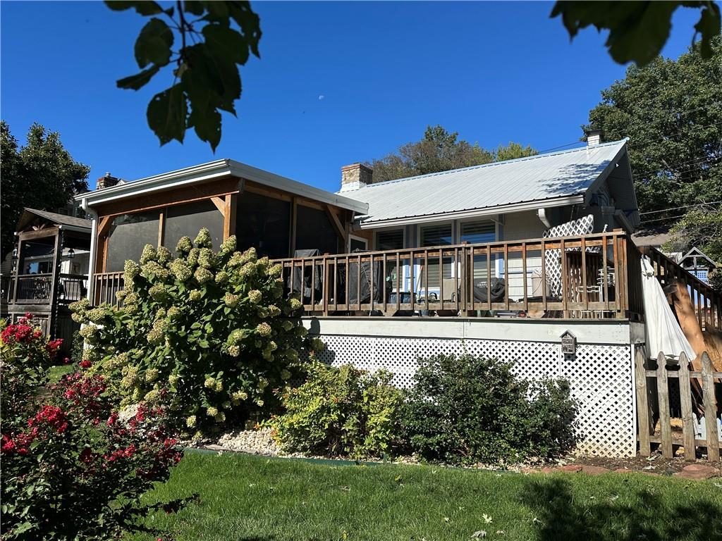 35 Emerald Shore Drive Property Photo 1