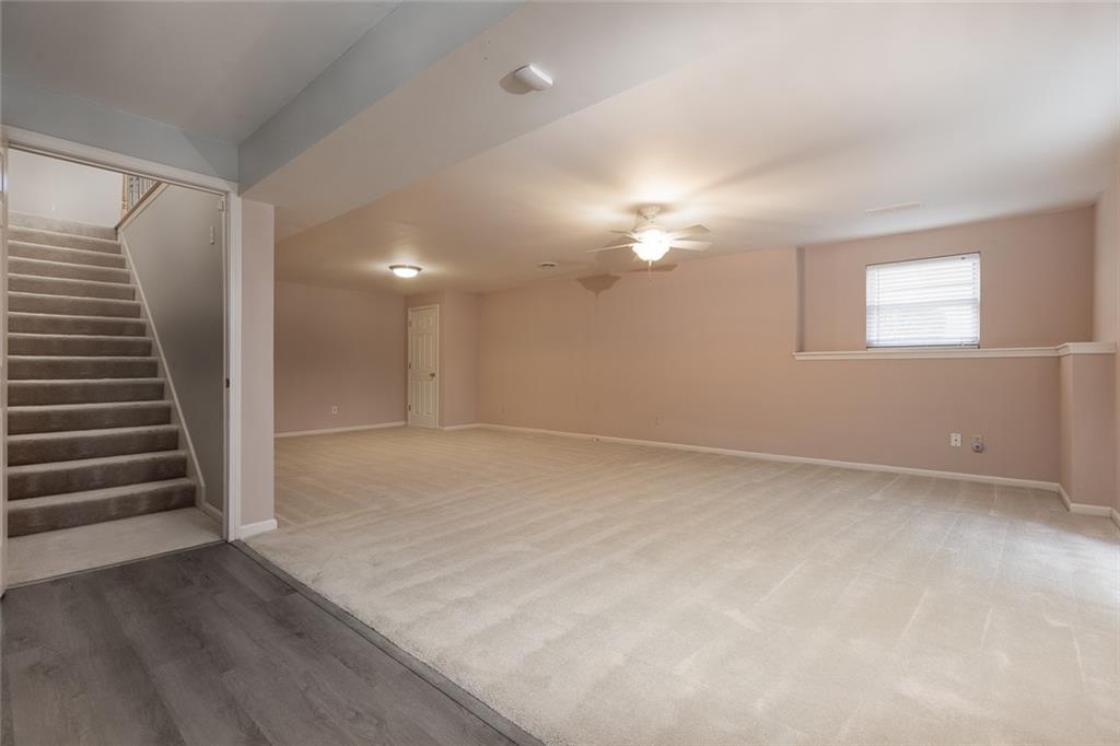 7910 N Locust Street Property Photo 25