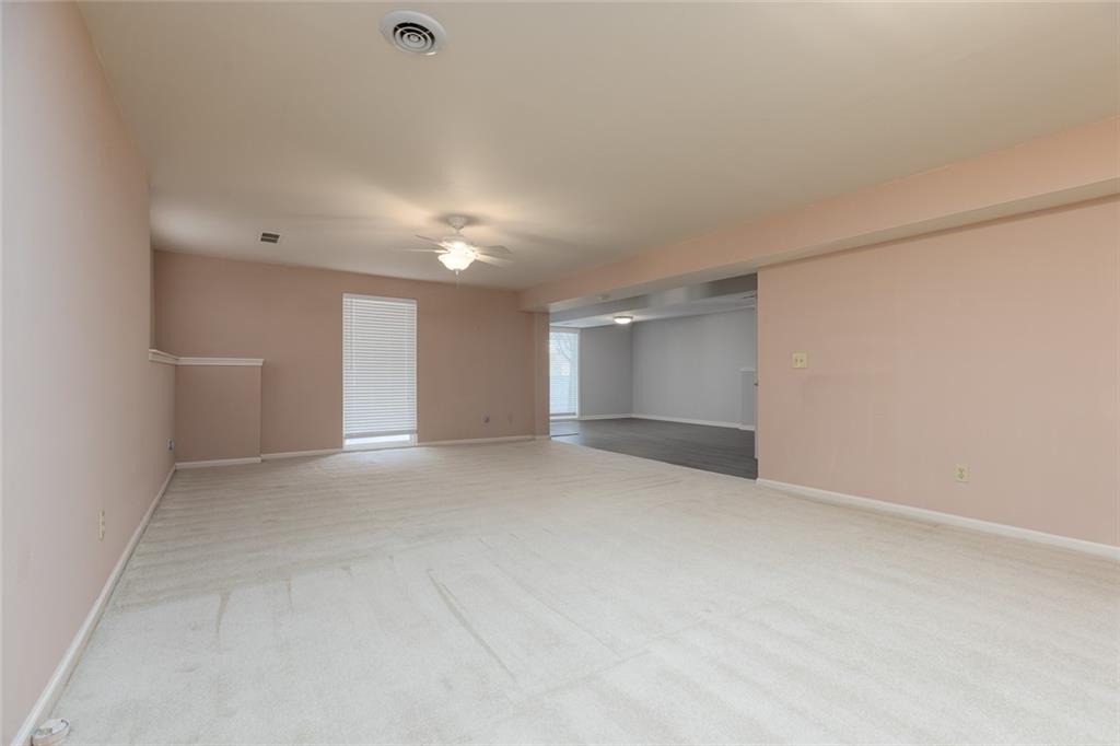 7910 N Locust Street Property Photo 30