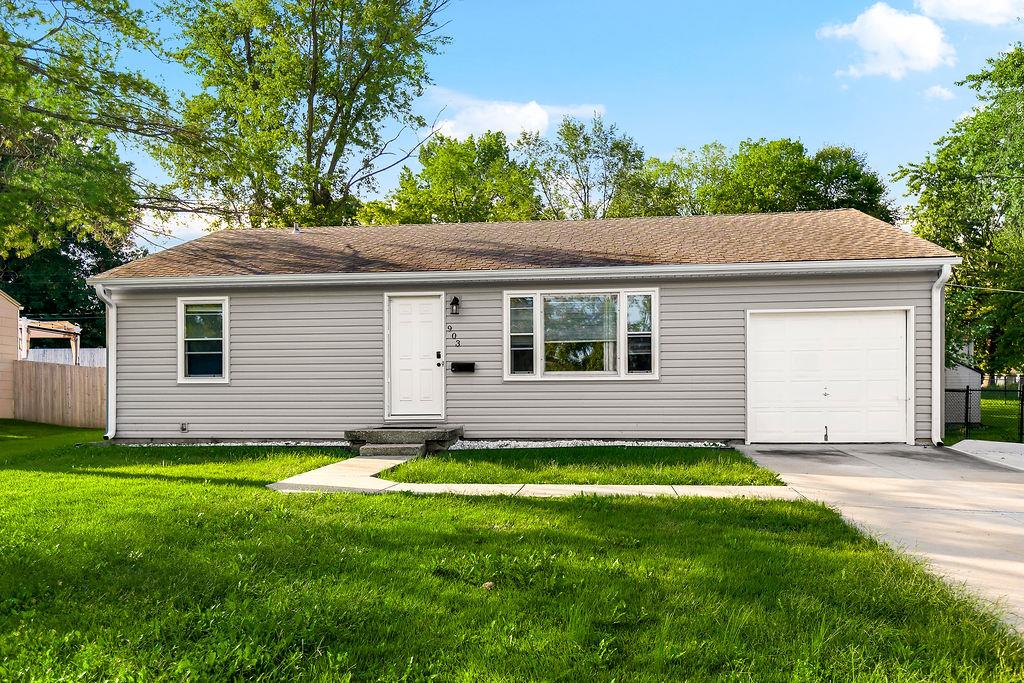 903 Ne 67th Place Property Photo 1