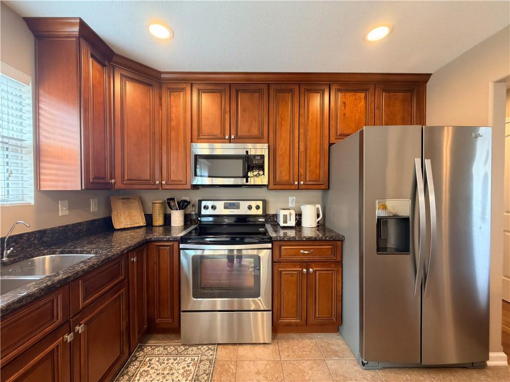 602 E 27th Street Property Photo 11