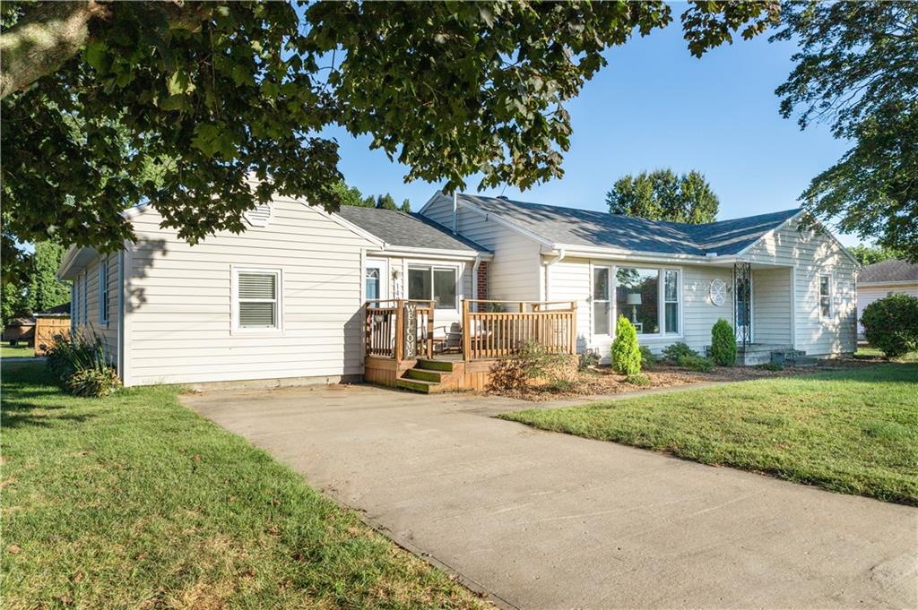 1402 S English Avenue Property Photo 2