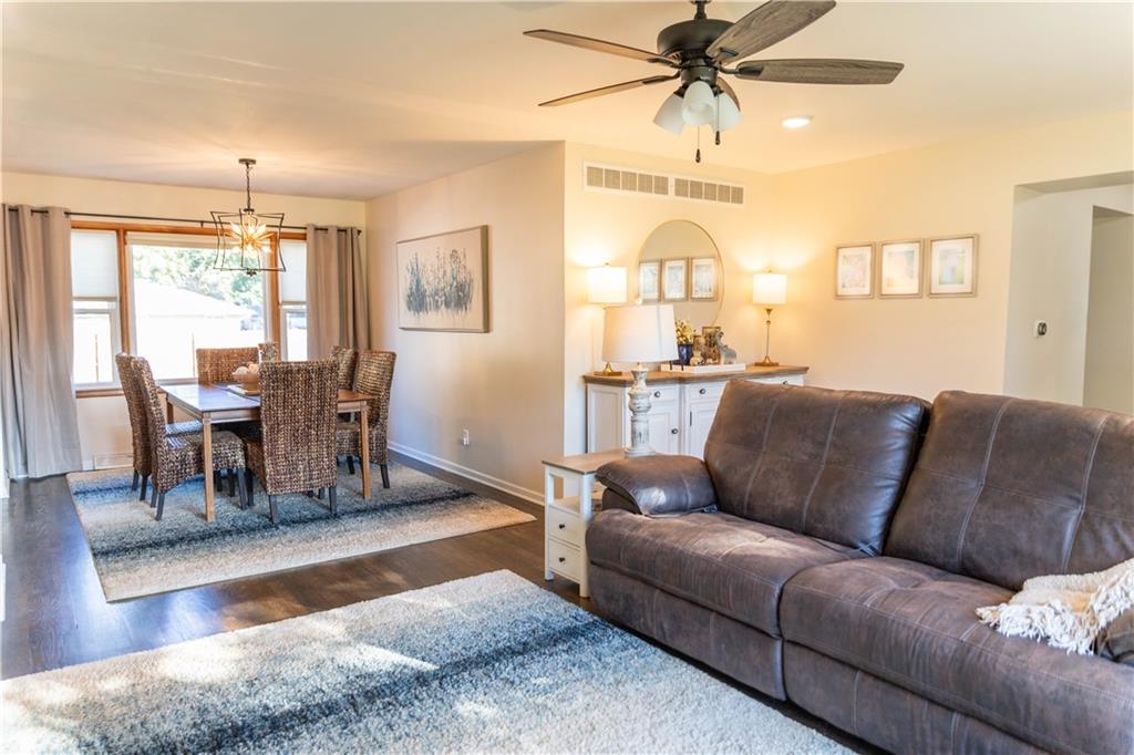 1402 S English Avenue Property Photo 6