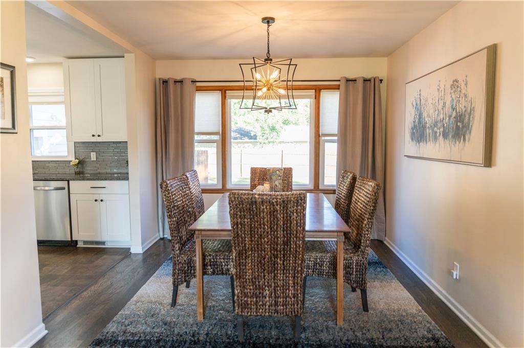 1402 S English Avenue Property Photo 7