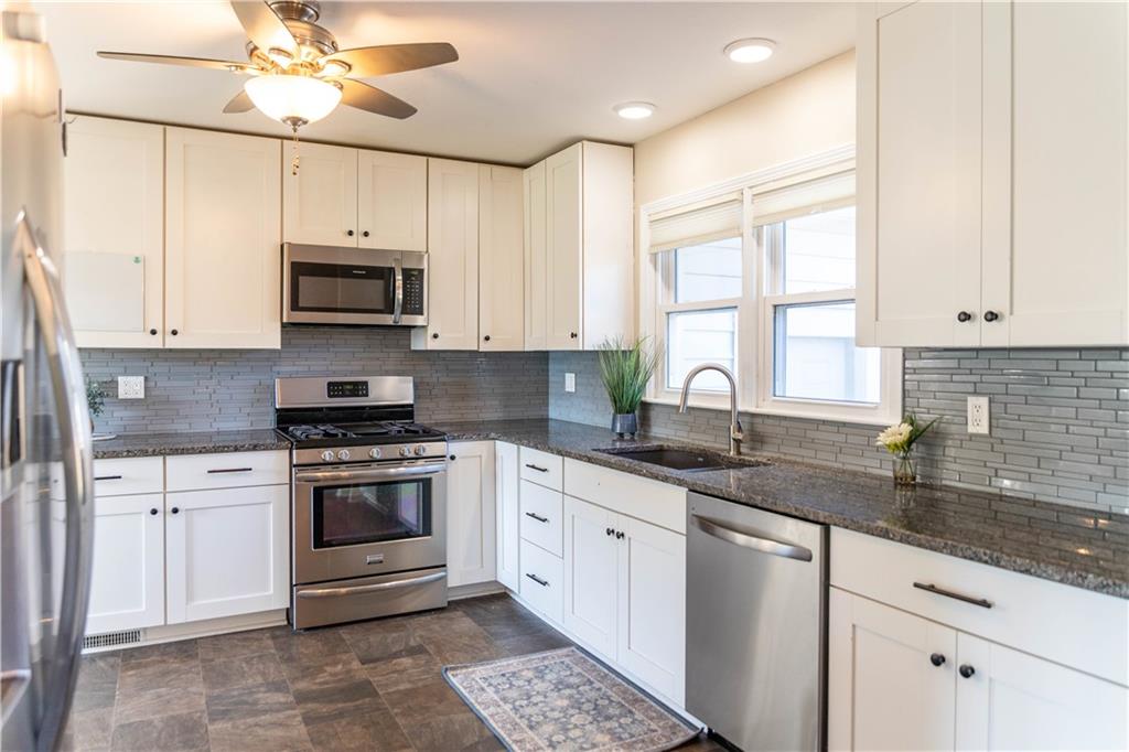 1402 S English Avenue Property Photo 8