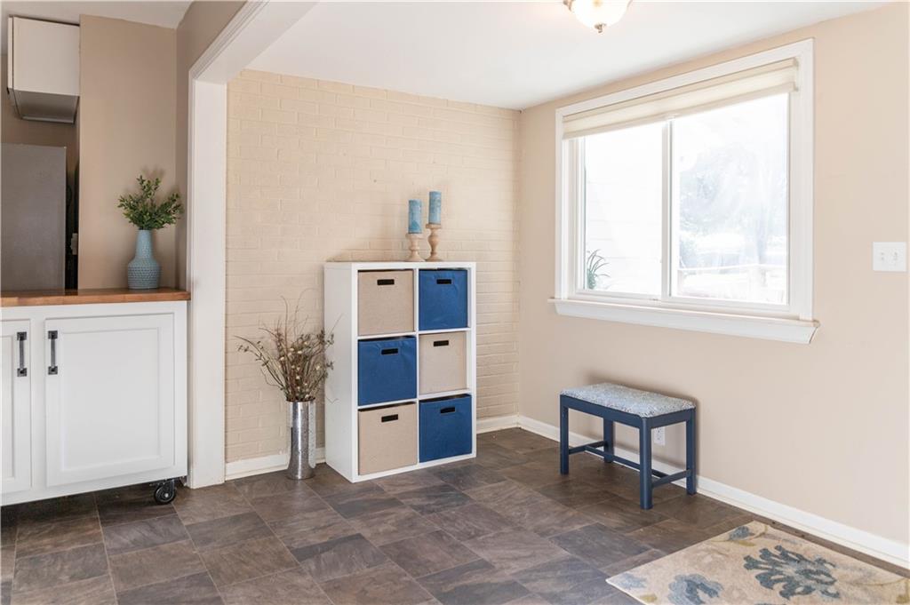 1402 S English Avenue Property Photo 17