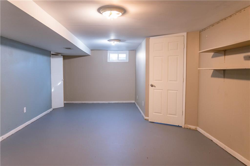 1402 S English Avenue Property Photo 21