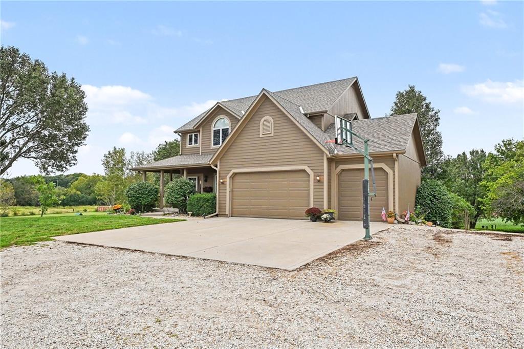14275 142nd Street Property Photo 3