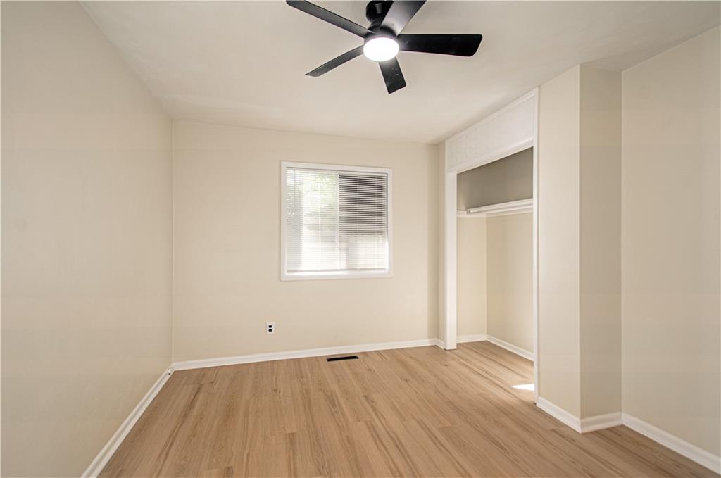 5112 S Cottage Avenue Property Photo 10