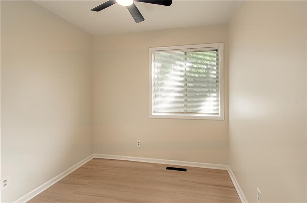 5112 S Cottage Avenue Property Photo 14