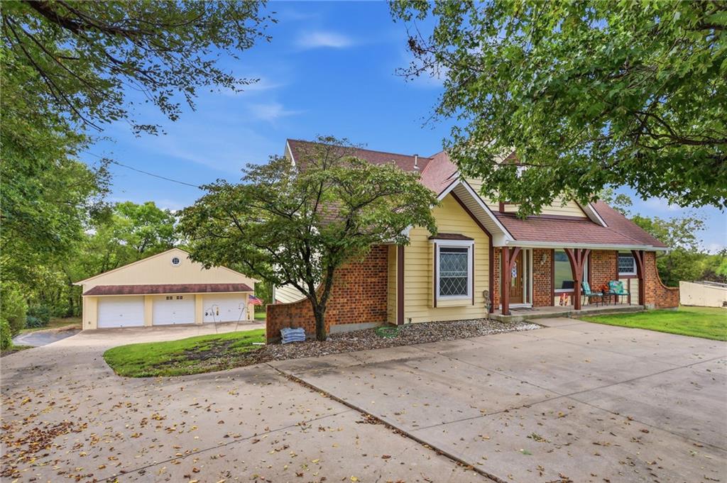 27625 89th Street Property Photo 4