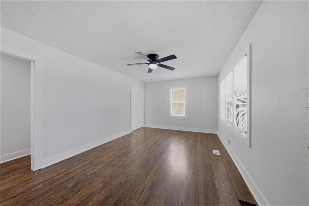 3513 Elmwood Avenue Property Photo 4