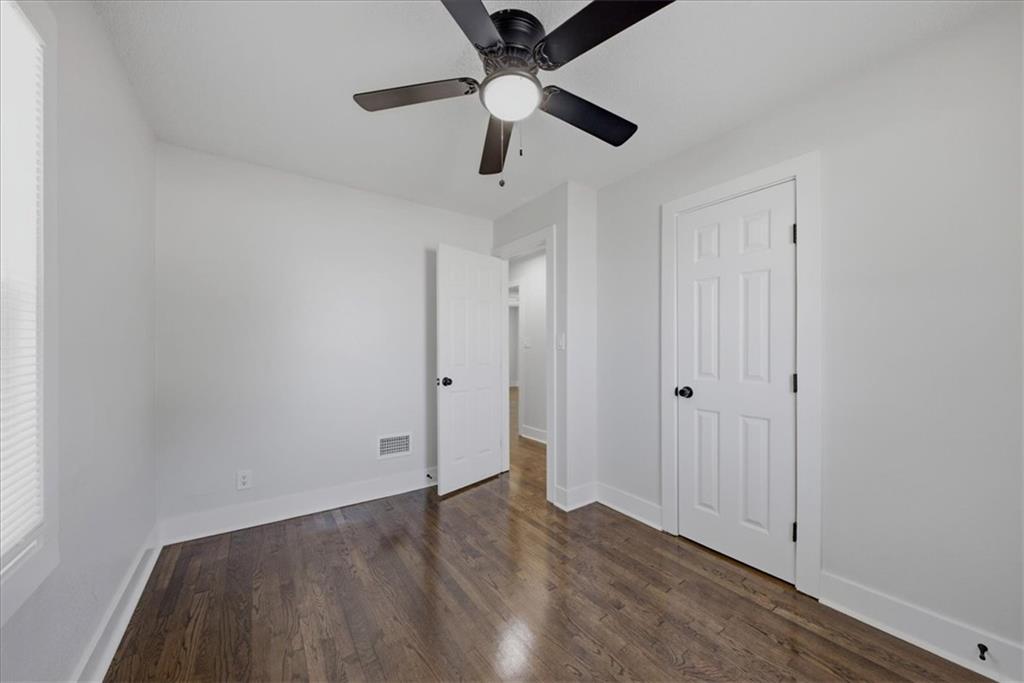 3513 Elmwood Avenue Property Photo 9