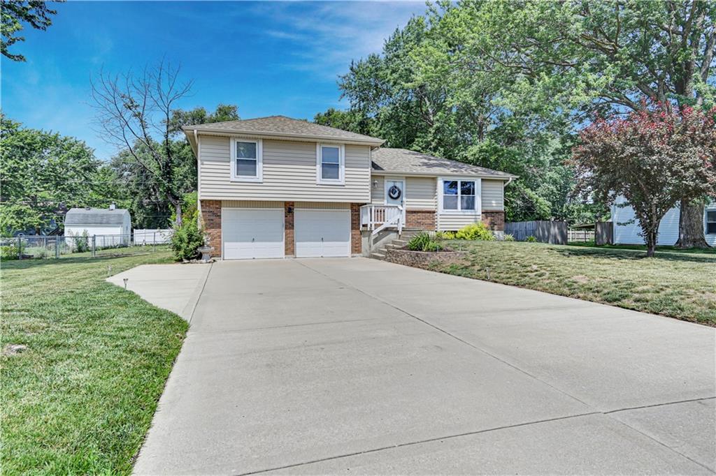 16010 Harris Avenue Property Photo 1