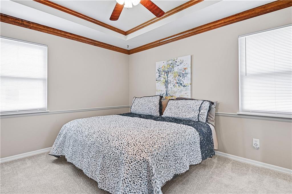 16010 Harris Avenue Property Photo 12