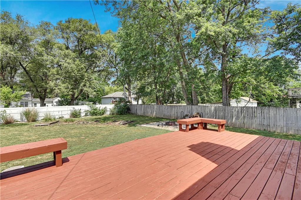 16010 Harris Avenue Property Photo 20