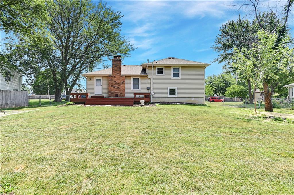 16010 Harris Avenue Property Photo 21