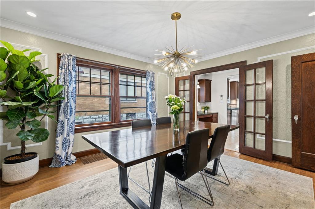 6657 Locust Street Property Photo 10