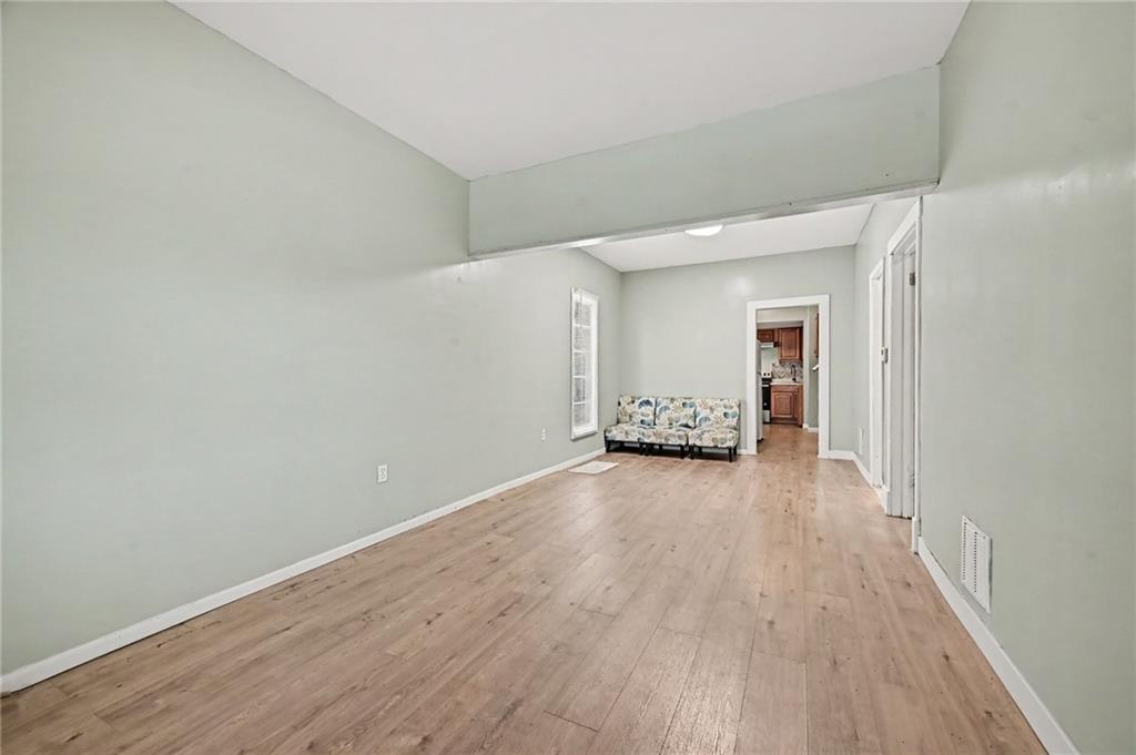 220 N Elmwood Avenue Property Photo 6