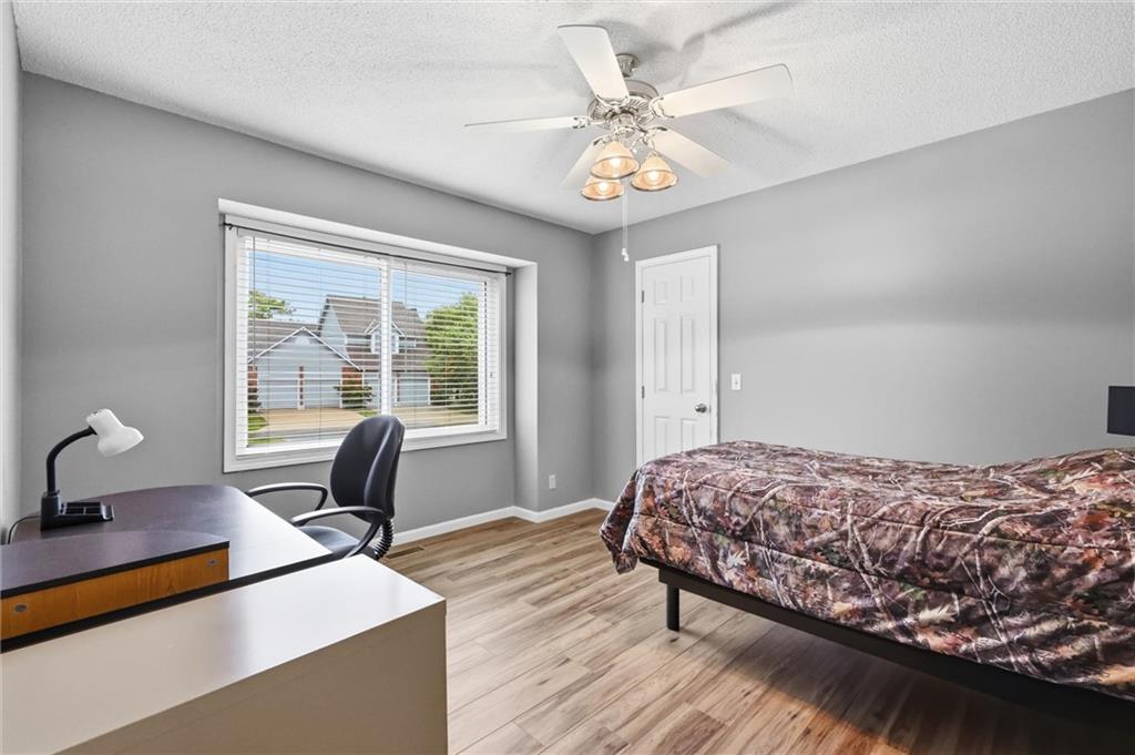 15724 Travis Street Property Photo 18