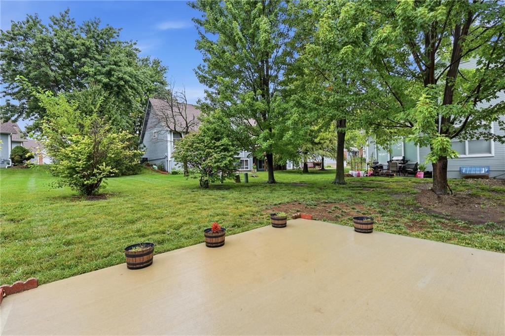 15724 Travis Street Property Photo 23