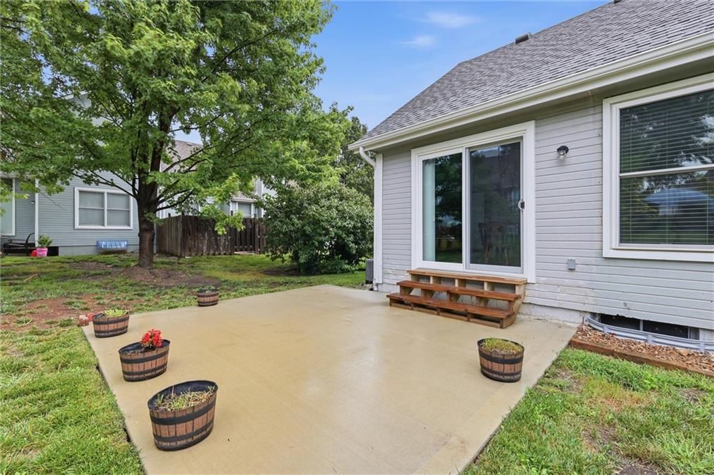 15724 Travis Street Property Photo 25