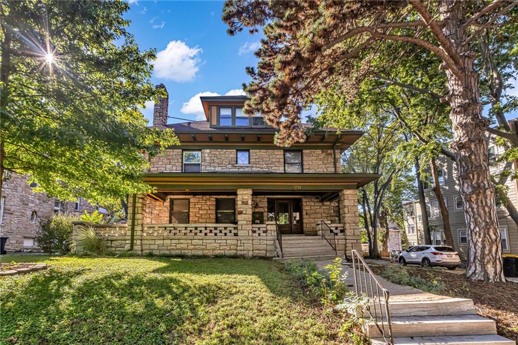 3712 Washington Street Property Photo 2