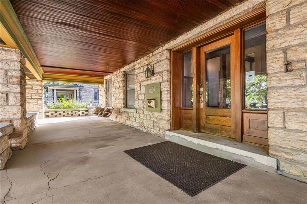 3712 Washington Street Property Photo 6