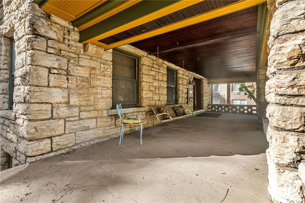 3712 Washington Street Property Photo 7