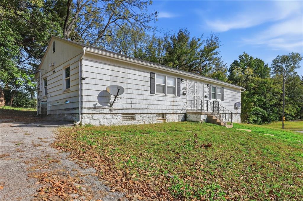 1302&4 Richmond Avenue Property Photo 1