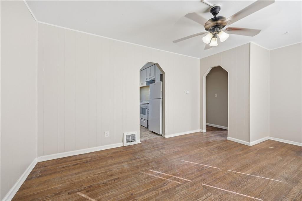 1302&4 Richmond Avenue Property Photo 4