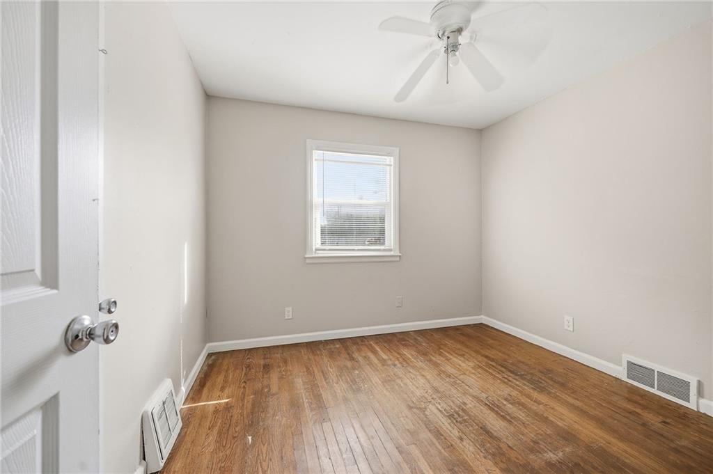 1302&4 Richmond Avenue Property Photo 12