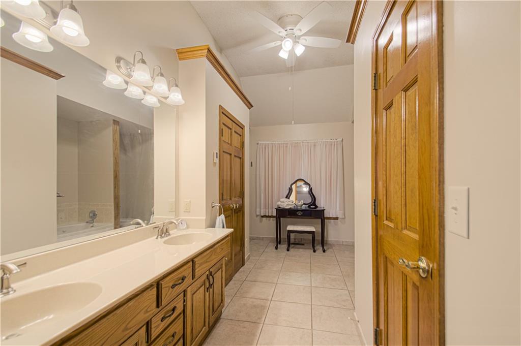 13636 W 75 Place Property Photo 25