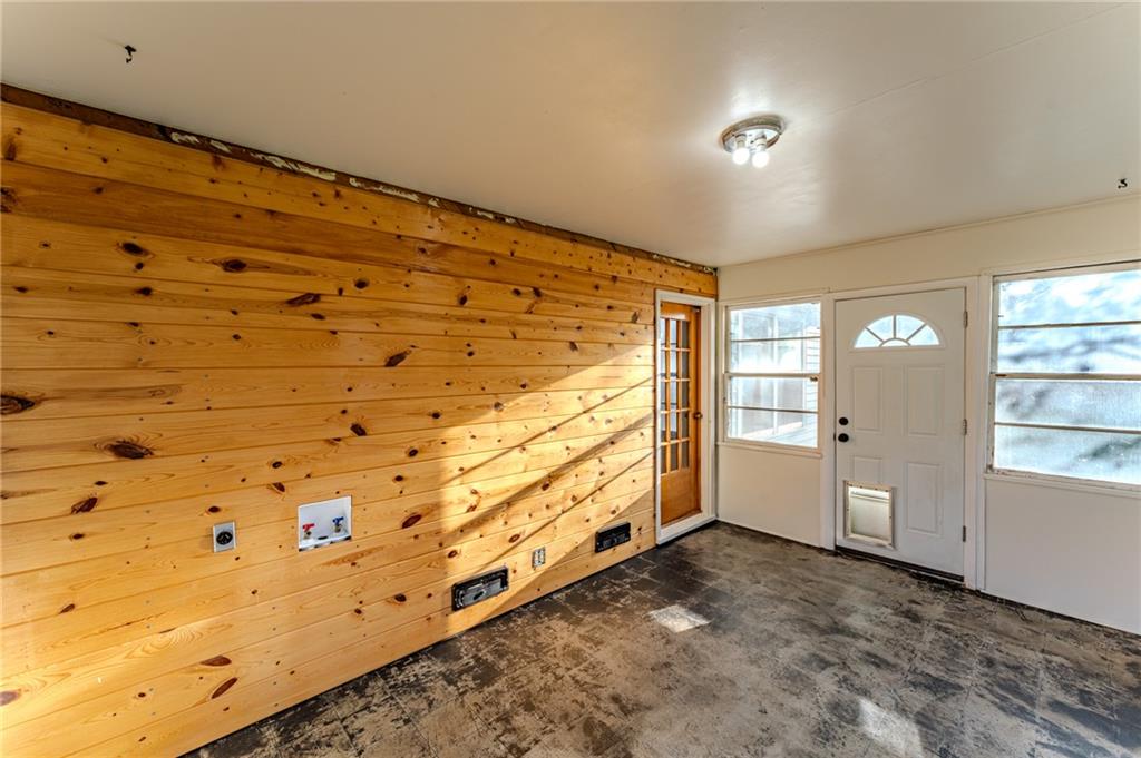 404 N State Street Property Photo 10
