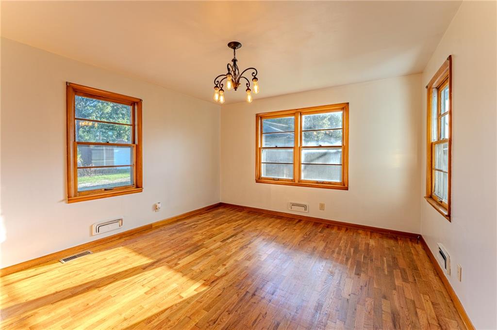 404 N State Street Property Photo 13