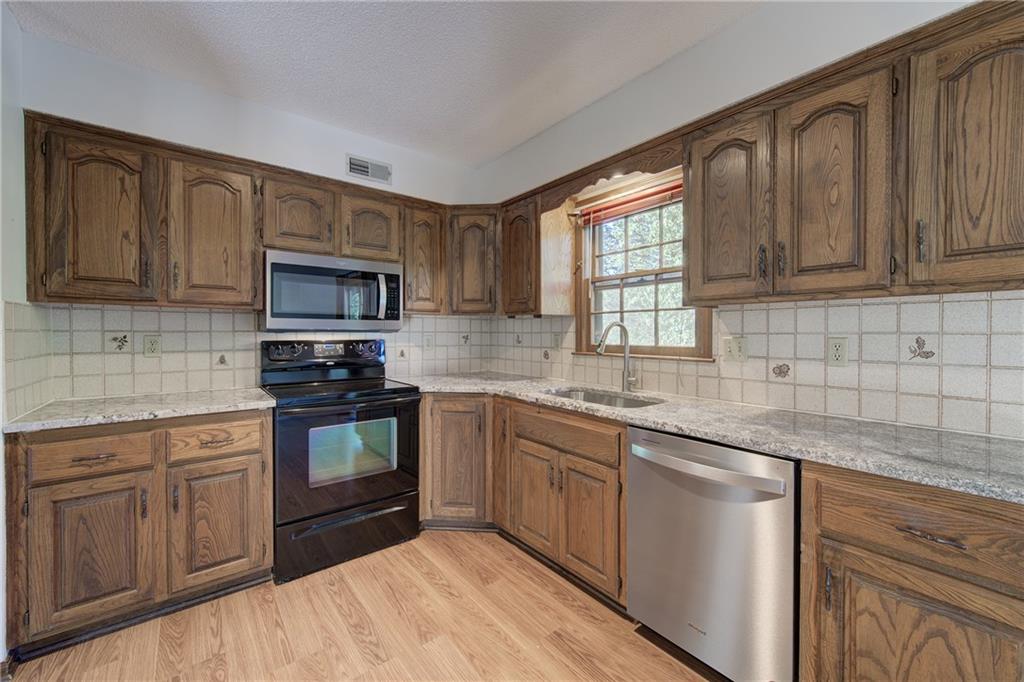 5712 Long Avenue Property Photo 6