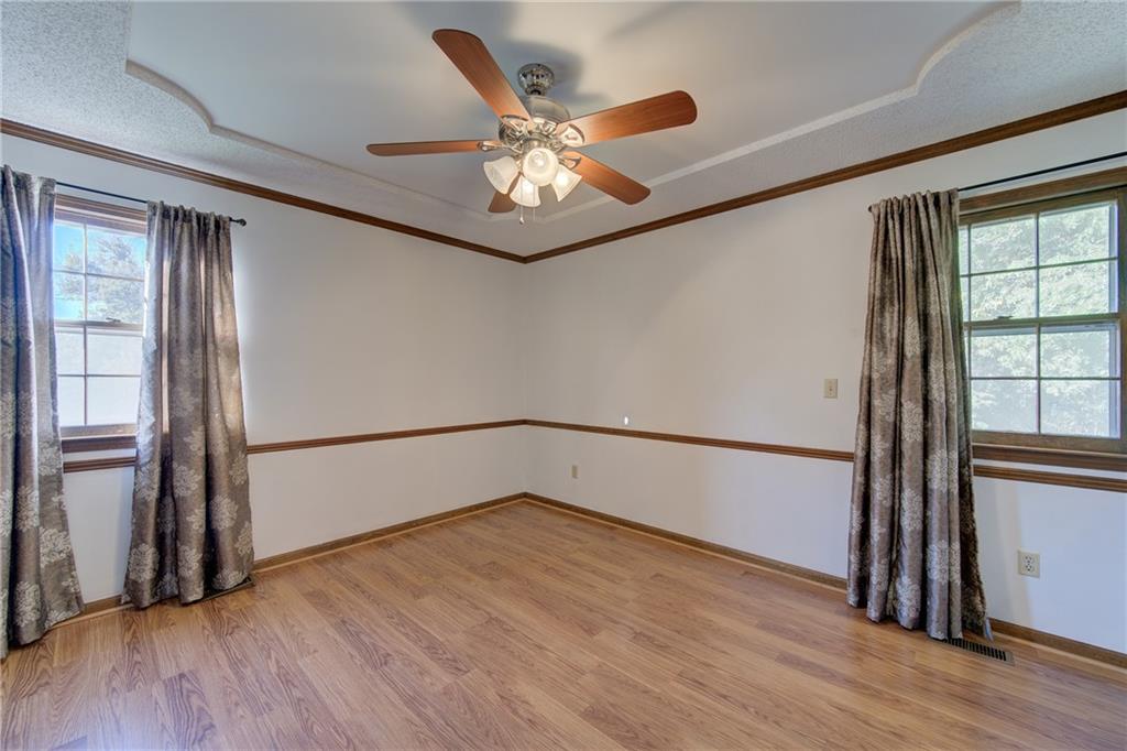 5712 Long Avenue Property Photo 12